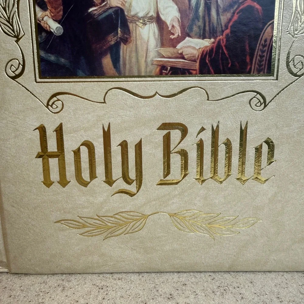 New Heirloom Holy Bible Master Reference Edition KJV Red Letter 1988 Large Print